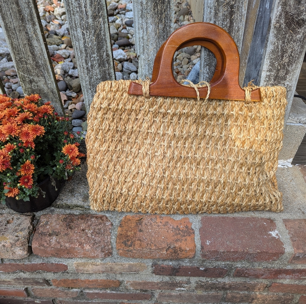 Natural Woven Tote with Wooden Handles Vintage EUC